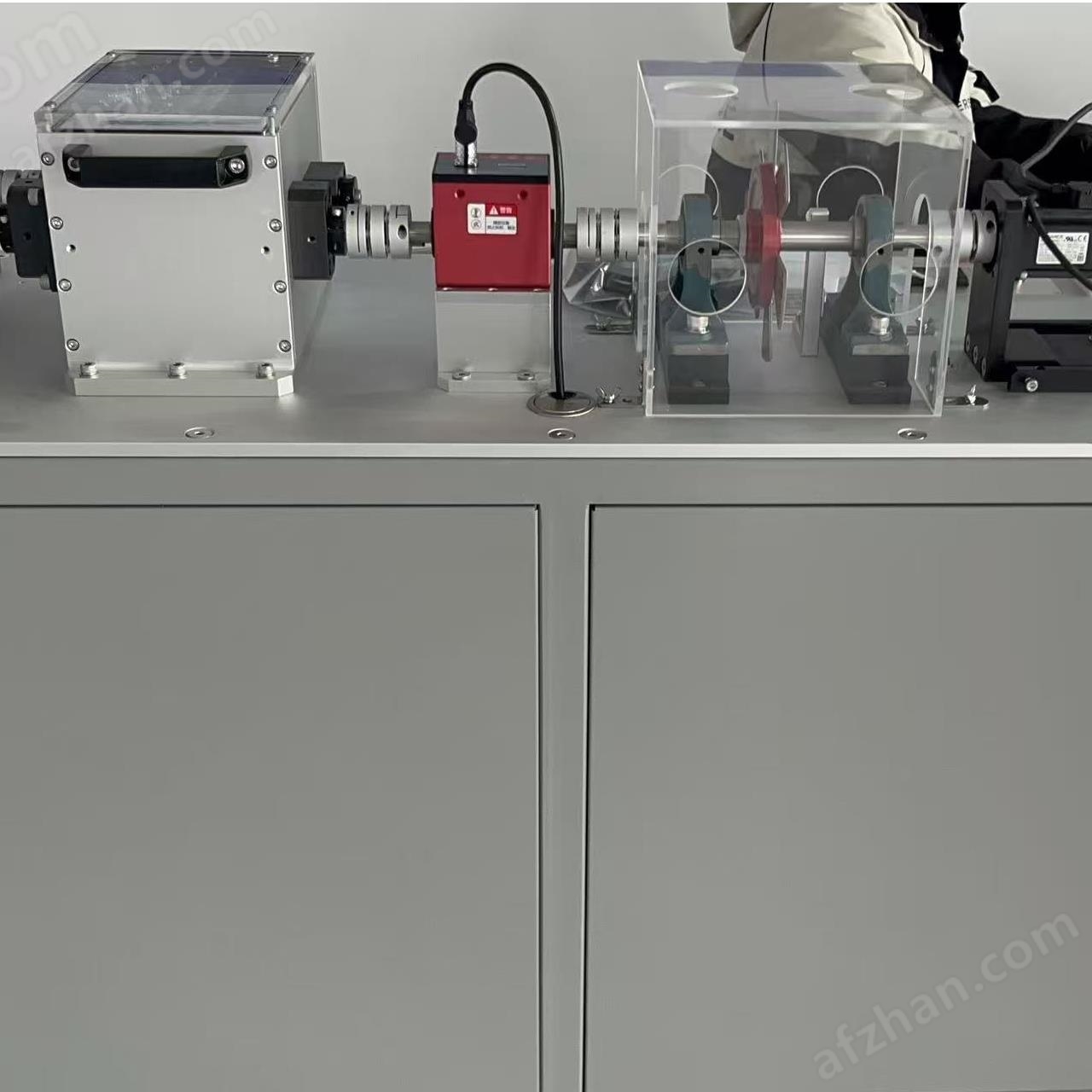 Teaching industry dual adaptive universal shaft centering training platform