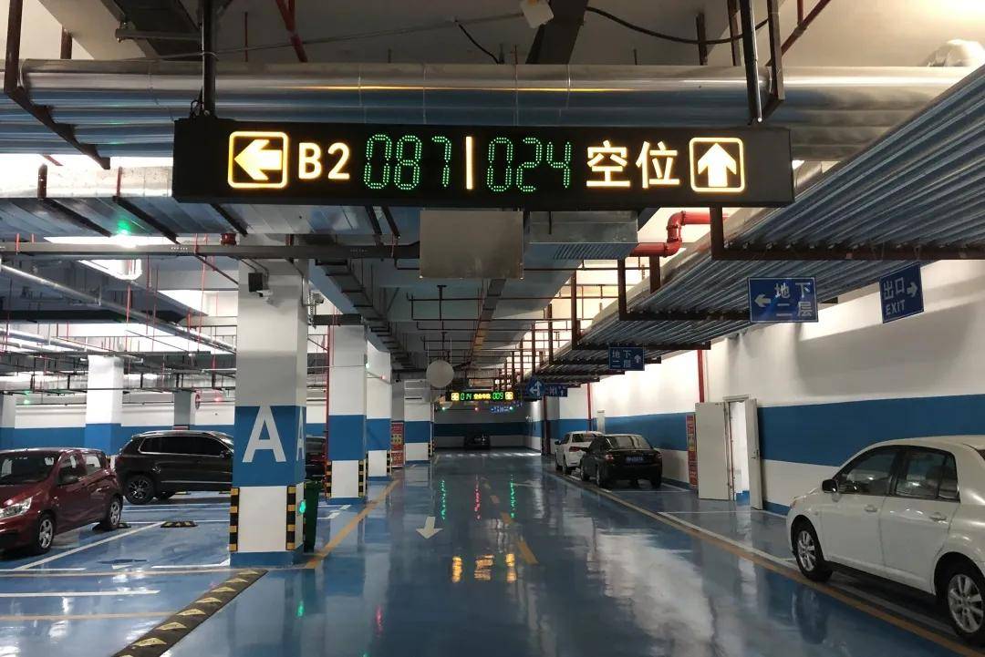 实力认证！艾科智泊荣获2025年度“医院智慧停车”奖项