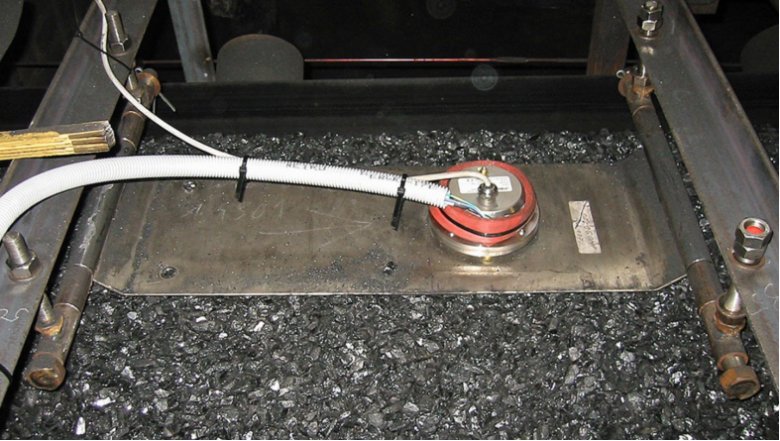 介可视在线固体水分仪：钢铁原料水分管控的智能利器，年省燃煤成本1800万！